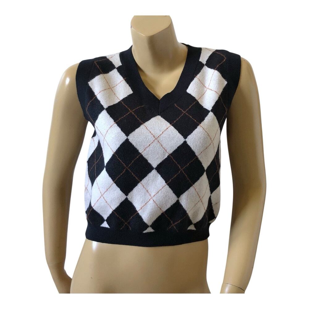 SO Sweater Vest Womens Large Crop Black White Red Argyle Knit Sleeveless V Neck